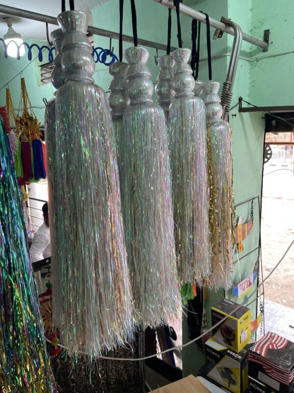 img_6987 White Chamki gonda/ safed jari gonda/ chamki dori/ jari choti (2 pis) (jodi ka rate)
