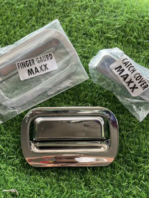 img_7687 Maxx pickup Door handle chrome set (2 pis handle + 2 pis Body Chrome)