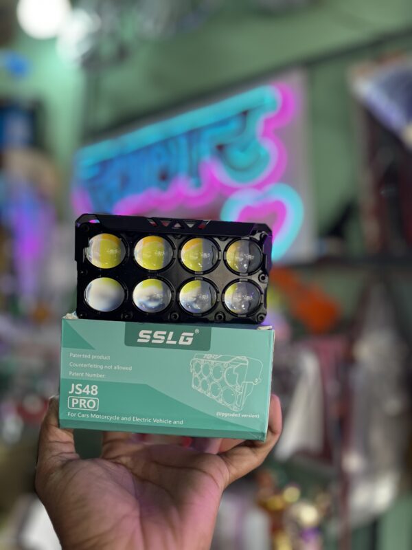 8 Lens Fog lamp (1 - pis) (12v / 24v common) with White + Yellow + Flasher and Milti colour Parking - SSLG -JS 48