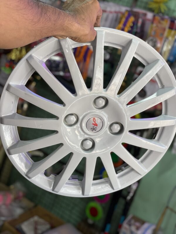 12” inch White Camry wheel cap (2- pis) / 12” इंच वाइट व्हील कैप (2-नग) For - Tata Ace, jeeto, maruti 800, omini, 12”inch disk size all