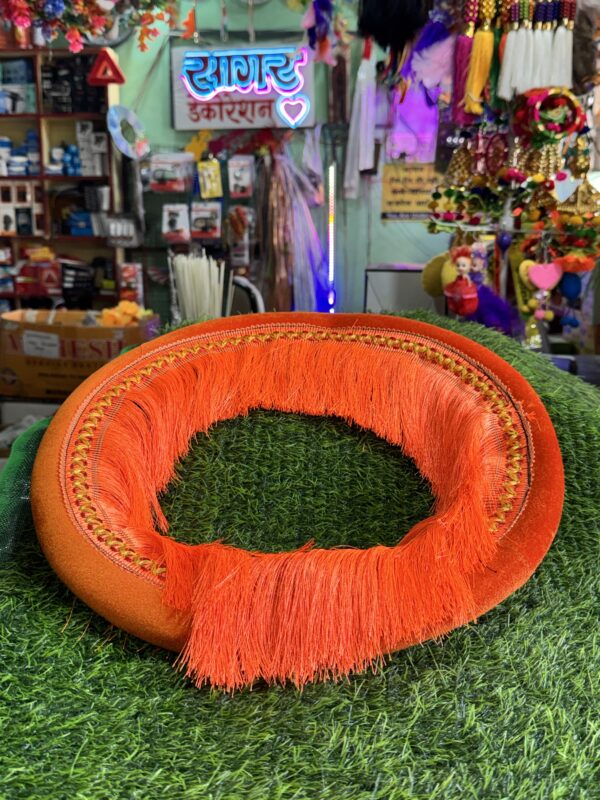 Velvet Heavy Steering Cover (L size) Orange-(16” inch)
वेलवेट हेवी स्टीयरिंग कवर ( L साइज) -(16” - इंच)