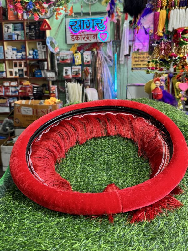 Velvet Heavy Steering Cover (M- size) Red-(14”- inch)
वेलवेट हेवी स्टीयरिंग कवर (M- साइज) - (14”-इंच)