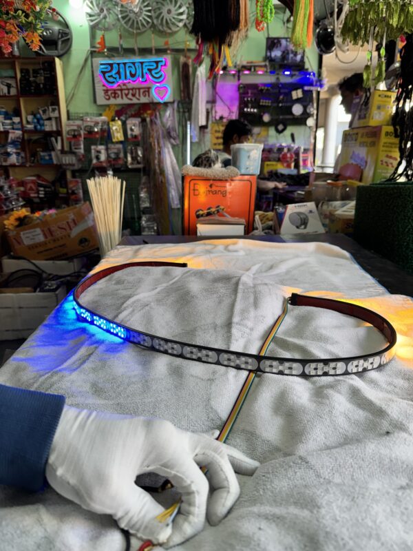 New RGB Multi Trunk light with 70 functions (4-feet) / pickup tail light strip (4-feet) / Ab 70 functions ke sath / New Multi RGB Break Strip
