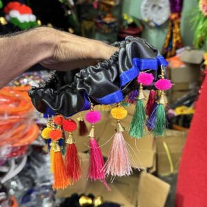 Elastic Jodhpuri steering cover (black) - Universal Fitting 
इलास्टिक जोधपुरी स्टीयरिंग कवर (काला) - सभी गाड़ियो में लगेगा