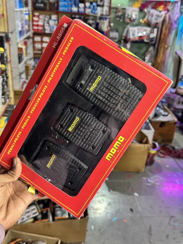 img_1025 MOMO Clutch, Break, Accelerator Kit (Universal Fitting) carbon fiber finish
मोमो क्लच, ब्रेक, एक्सीलरेटर किट (सभी गाड़ियो में लग जाएगा) कार्बर फाइबर फिनिश