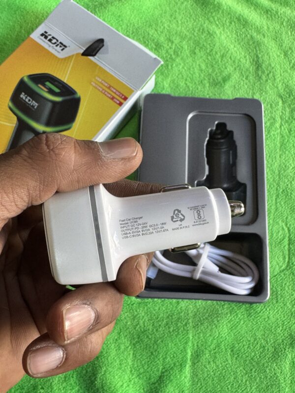 25 minuets Fast Charger for Android / iphone, KDM -38 watt High Speed charger for car and pickup.  [12v / 24v common] फ़ास्ट चार्जर एंड्राइड/ आईफ़ोन के लिए, सिर्फ़ 25 मिनट में चार्ज करेगा, 12 वोल्ट/ 24 वोल्ट कॉमन,