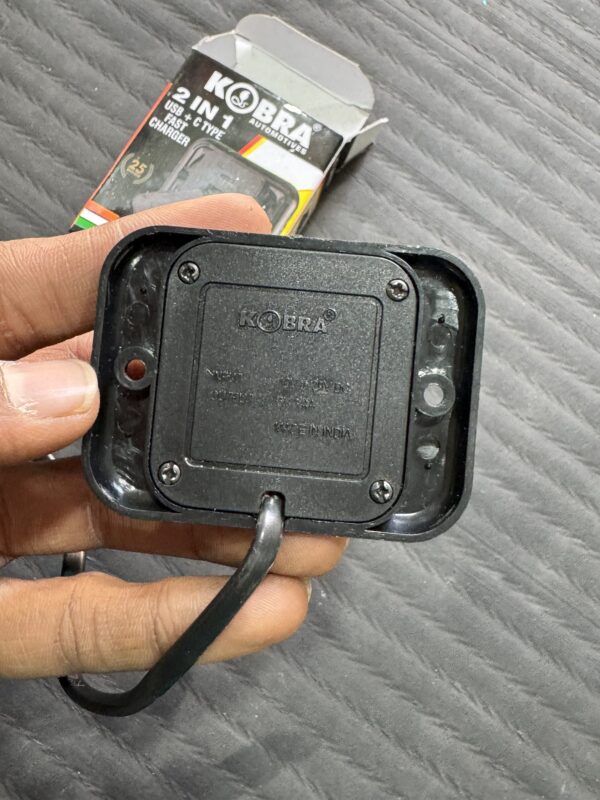 KAM-92 kobra mini usb + c type charger with fast charging support 12/24 volt common