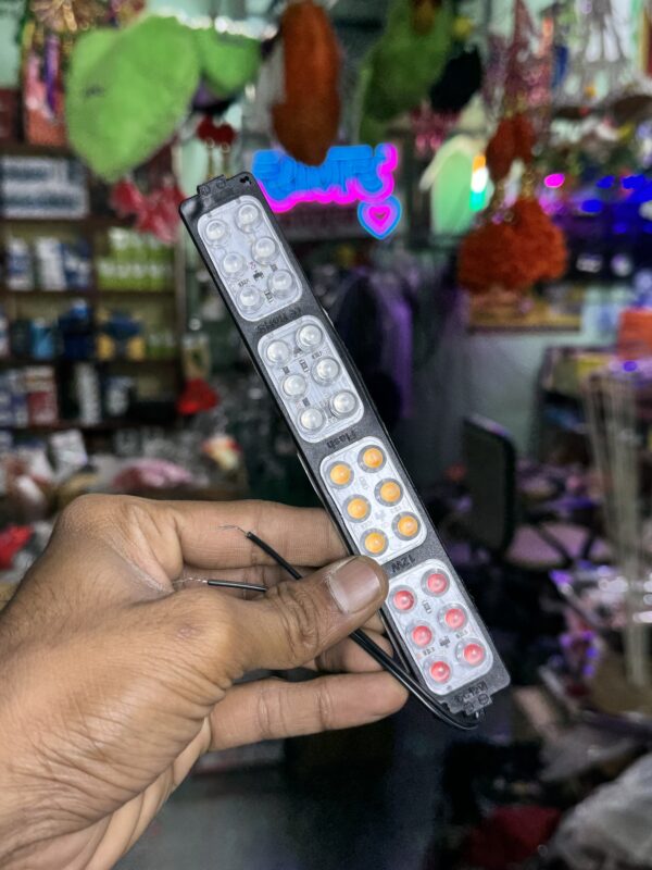 4 box police light {4 - pis} 12volt / 4 बॉक्स वाली पुलिस लाइट {4 पीस आयेगा} 12वोल्ट में