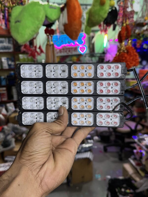 4 box police light {4 - pis} 12volt / 4 बॉक्स वाली पुलिस लाइट {4 पीस आयेगा} 12वोल्ट में