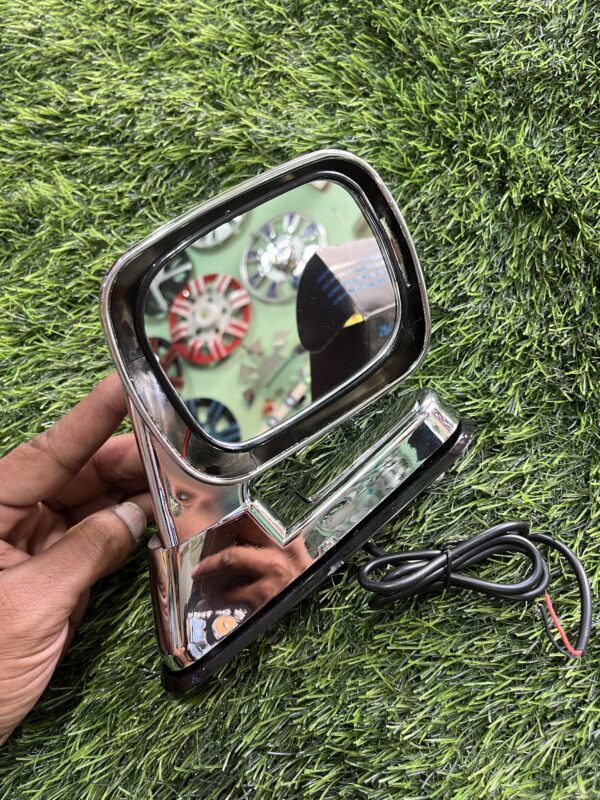 Bonnet mirror with chrome finish universal fitting