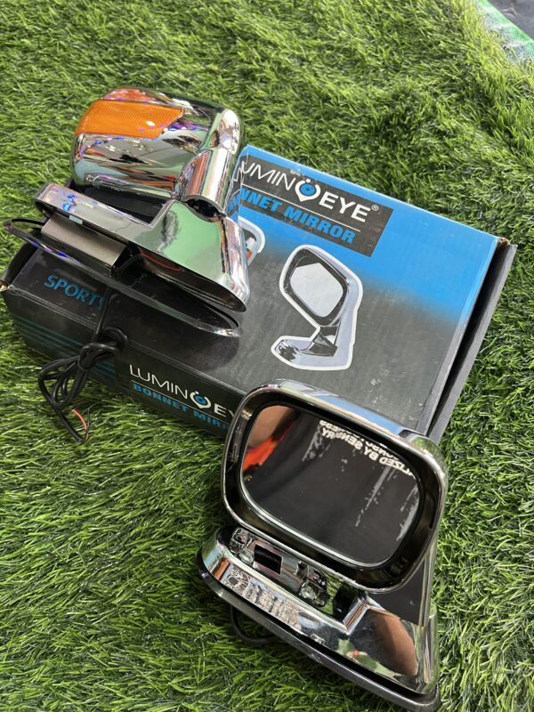 Bonnet mirror with chrome finish universal fitting
