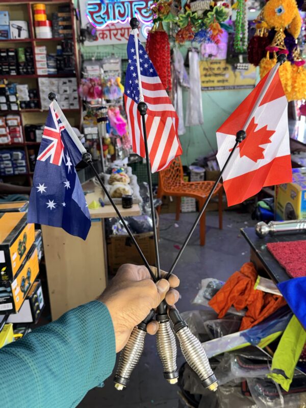 Bonnet Flag America 🇺🇸, Canada 🇨🇦, UK 🇬🇧 / Best Quality Flags (2 pis) (2 flags) फ्लैग बोनेट एंटीने अमेरिका 🇺🇸, कनाडा🇨🇦, यूके🇬🇧 / (कोई भी 2 पीस आयेगा)(2 फ्लैग आयेगा)