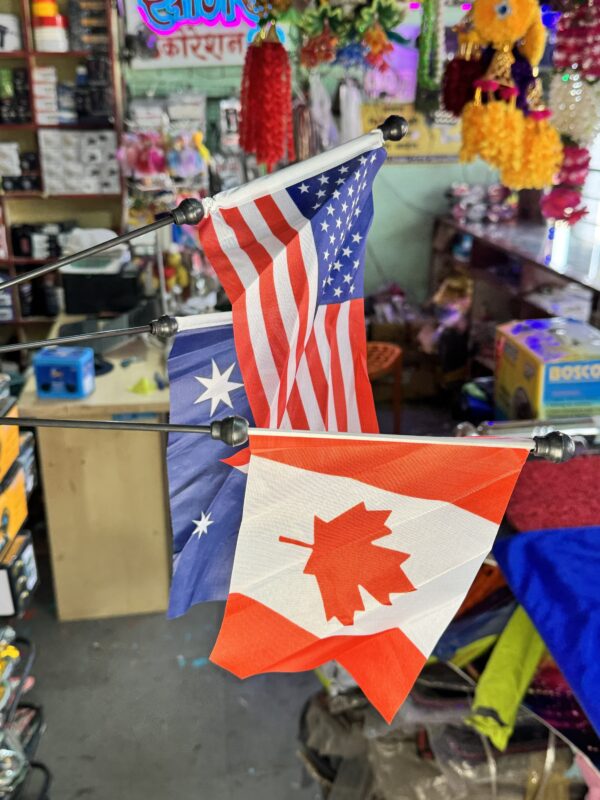 Bonnet Flag America 🇺🇸, Canada 🇨🇦, UK 🇬🇧 / Best Quality Flags (2 pis) (2 flags) फ्लैग बोनेट एंटीने अमेरिका 🇺🇸, कनाडा🇨🇦, यूके🇬🇧 / (कोई भी 2 पीस आयेगा)(2 फ्लैग आयेगा)