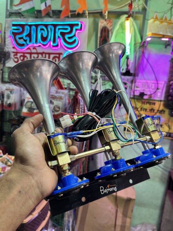 img_2991 Bajrang 3 pipe horn (40 songs) including Nagin 12/24 volt common / pressure horn/ बजरंग 3 पाइप वाला हॉर्न (40 साँग्स से साथ) 12 वोल्ट 24 वोल्ट दोनों भी गाड़ियो में लग जाएगा!