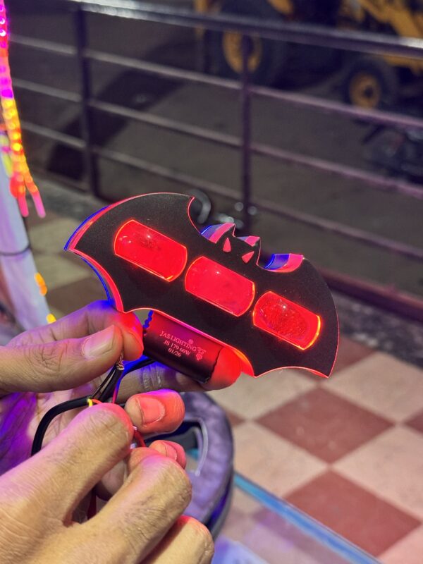 img_3138 New Bat Fog Light with multiple parking functions / red, blue, green, purple / 12 volt (1 pis) नया चमकादड़ फोग लाइट अलग अलग पार्किंग लाइट्स के साथ 12 वोल्ट में (1 पीस आयेगा)