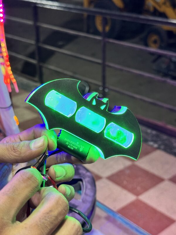 img_3139 New Bat Fog Light with multiple parking functions / red, blue, green, purple / 12 volt (1 pis) नया चमकादड़ फोग लाइट अलग अलग पार्किंग लाइट्स के साथ 12 वोल्ट में (1 पीस आयेगा)