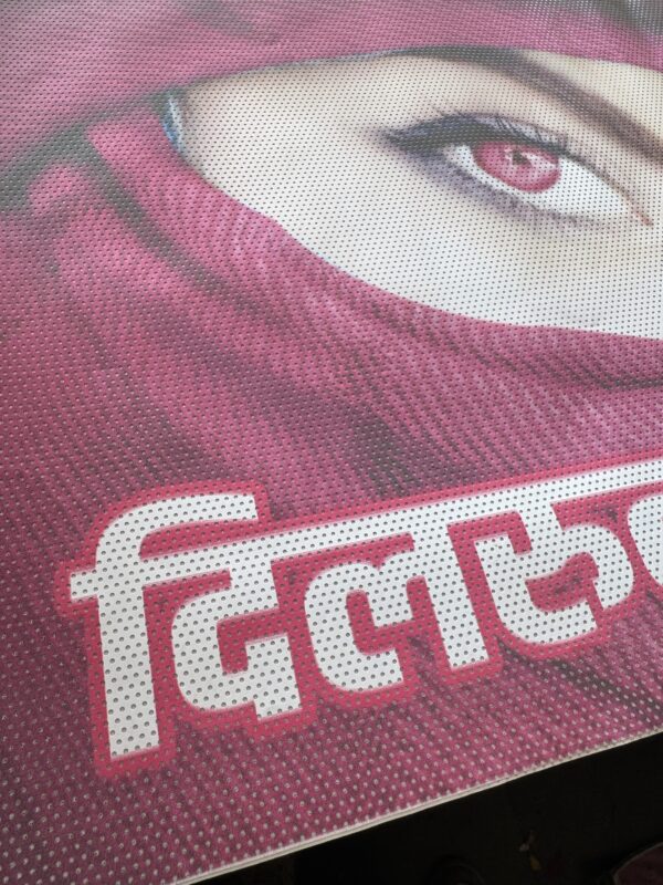 One Way Poster (cute pink🩷) 2 pis for 2 sides, transparent visibility / वन वे पोस्टर (क्यूट गुलाबी 🩷) 2 पीस आयेगा, अंदर से बाहर देख पाओगे.