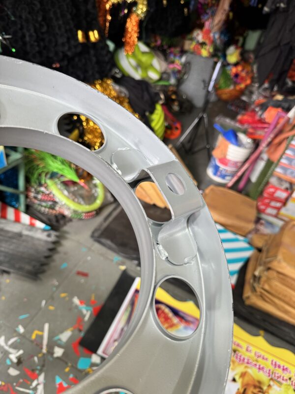 Royal wheel 8 hole wheel cap [Metallic Grey🩶] 8 nut wheel cap/ heavy wheel cap {3.20 kg weight} {लग भाग 3.20 किलो का 2 पीस}