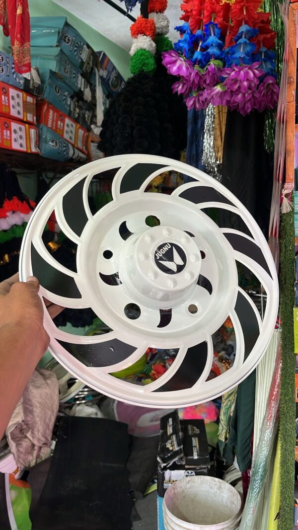 2 White wheel cap [Size R 15” inch] ( *2 pis inside) for Bolero and all 15” inch tyre size / waterproof wheel caps / white design wheel / coating wheels/ coated wheel cover / new wheel cap / fancy wheel cap / veel cap (*2 पीस आयेगा) 15 इंच टायर 🛞 में लगेगा जैसे बोलेरो/ सफ़ेद व्हील कैप / VIP wheel covers
