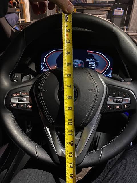 M” size Glossy Red steering cover “M”size (14/15 inch) New Glossy Red steering wheel cover, estering kavar, stering cavar, Tata ace, intra, new bolero, magic, shining wala steering cover, leather steering cover.